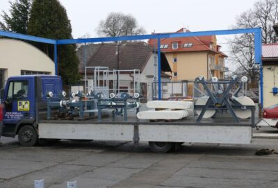 Zakázková činnost - Kočky JOST