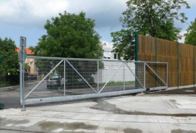 Zakázková výroba - posuvná brána